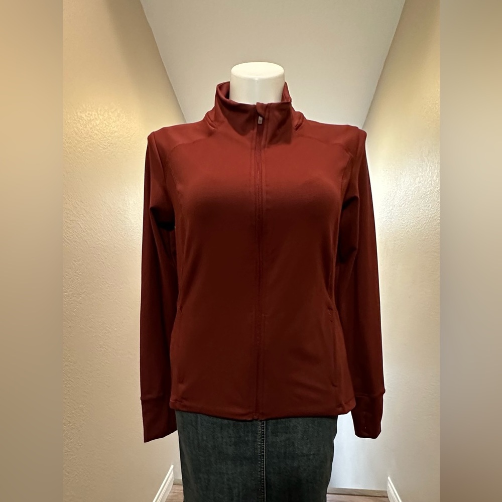 Woman’s Knit Jacket With Zip Pockets